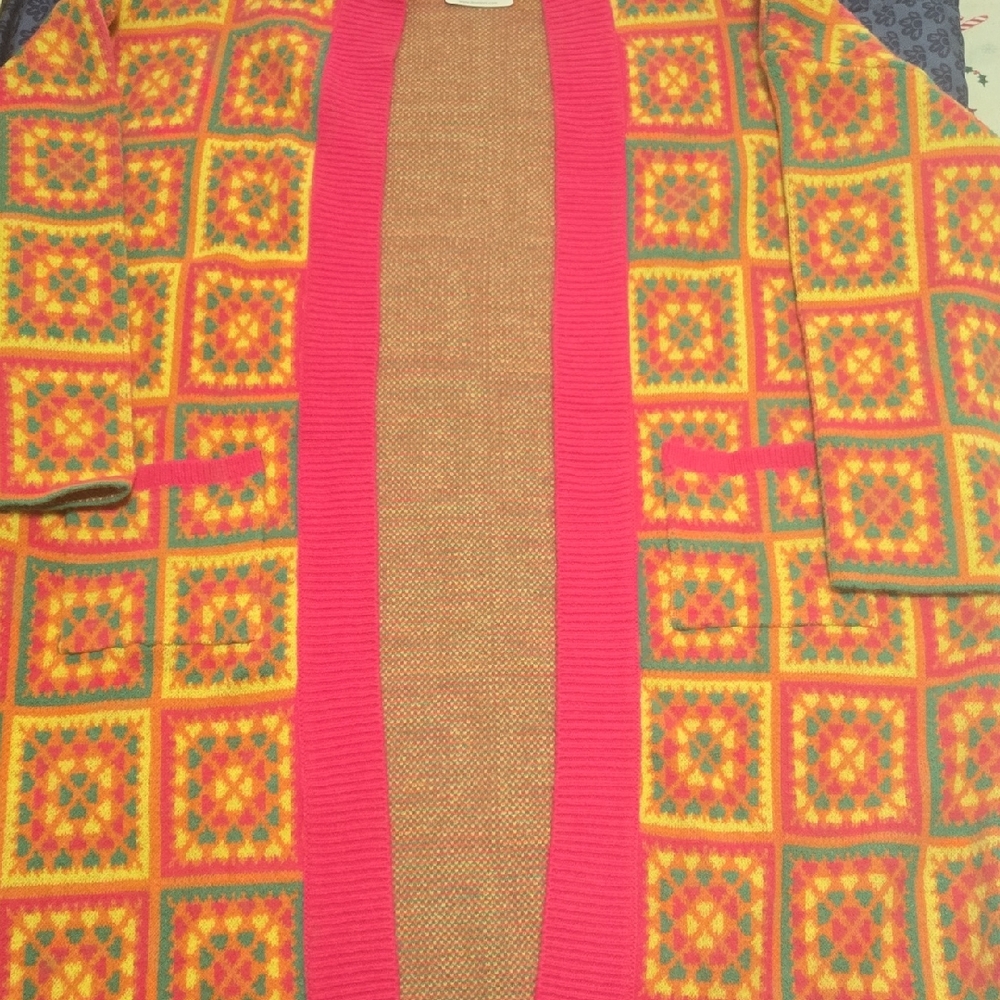 Colorful Geometric Patterned Cardigan